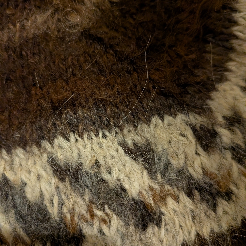 Vintage Brown And White Handmade Alpaca/Llama? Sweater Size Small As Is - Picture 8 of 11